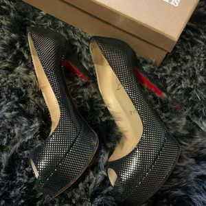 Christian louboutin pumps
